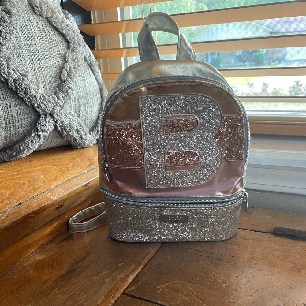 Small justice backpack